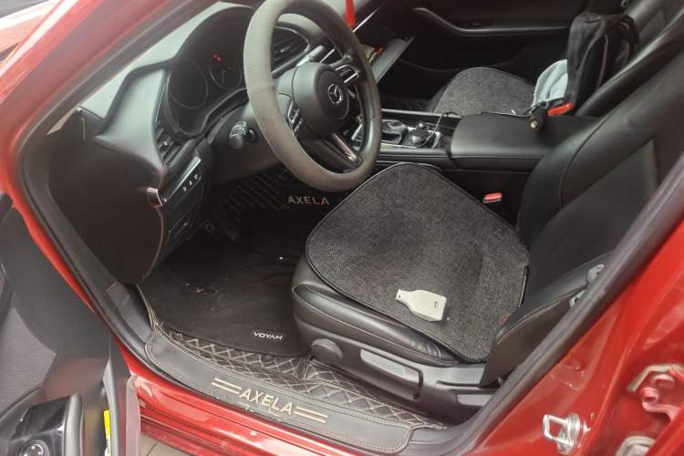 Used Mazda 3 Axela 2020 2.0L Automatic Zhiya Edition Driver Seat