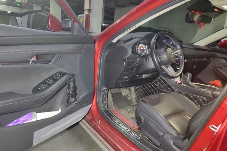 Used Mazda 3 Axela 2020 2.0L Automatic Zhiya Edition Driver Seat