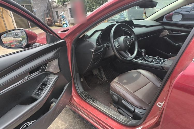 Used Mazda 3 Axela 2020 2.0L Automatic Zhiya Edition Driver Seat