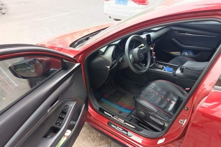 Used Mazda 3 Axela 2020 1.5L Automatic Zhiyue Sunroof Version Driver Seat