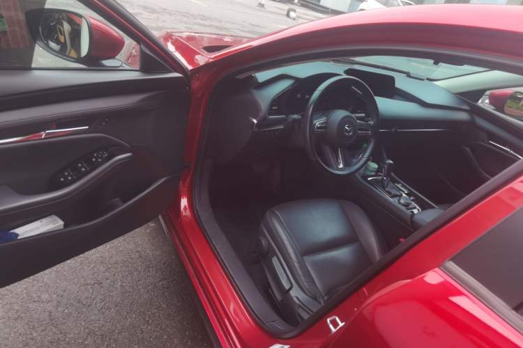 Used Mazda 3 Axela 2020 2.0L Automatic Zhiya Edition Driver Seat
