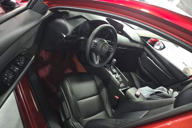 Used Mazda 3 Axela 2020 2.0L Automatic ZhiXuan Edition Driver Seat