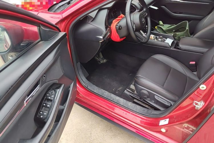 Used Mazda 3 Axela 2020 2.0L Automatic ZhiXuan Edition Driver Seat