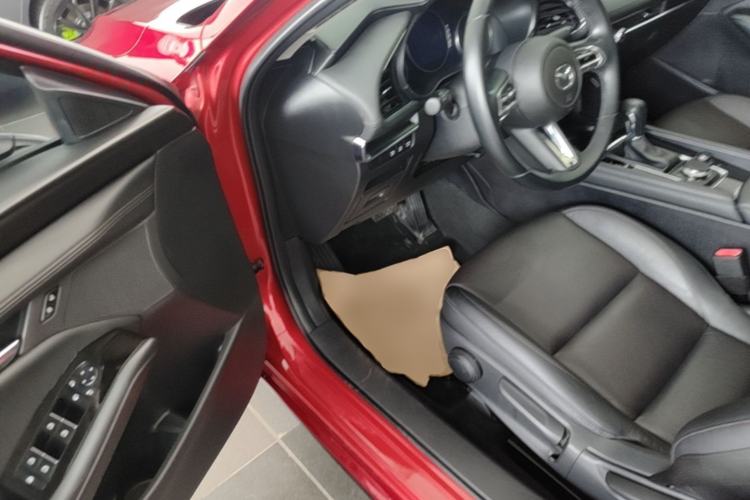 Used Mazda 3 Axela 2020 2.0L Automatic Zhiya Edition Driver Seat