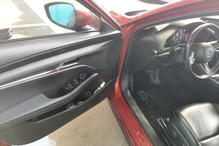 Used Mazda 3 Axela 2020 2.0L Automatic Zhiya Edition Driver Seat