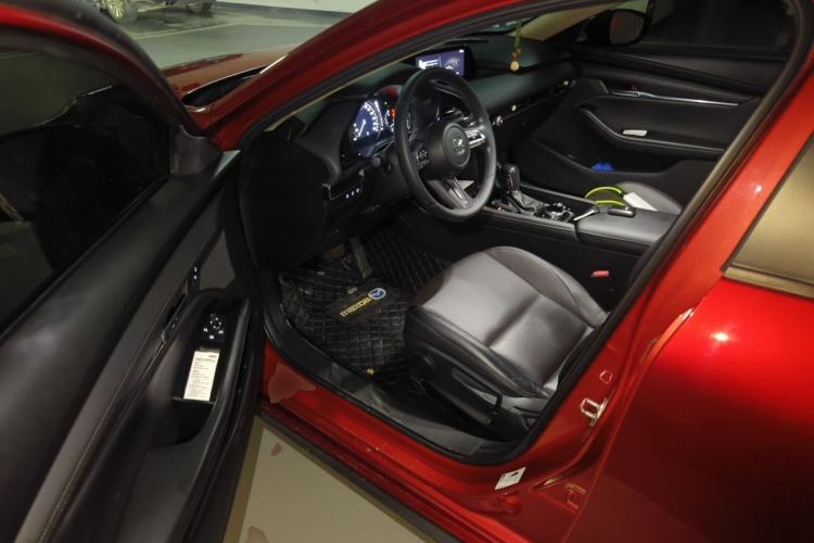 Used Mazda 3 Axela 2020 2.0L Automatic Zhiya Edition Driver Seat