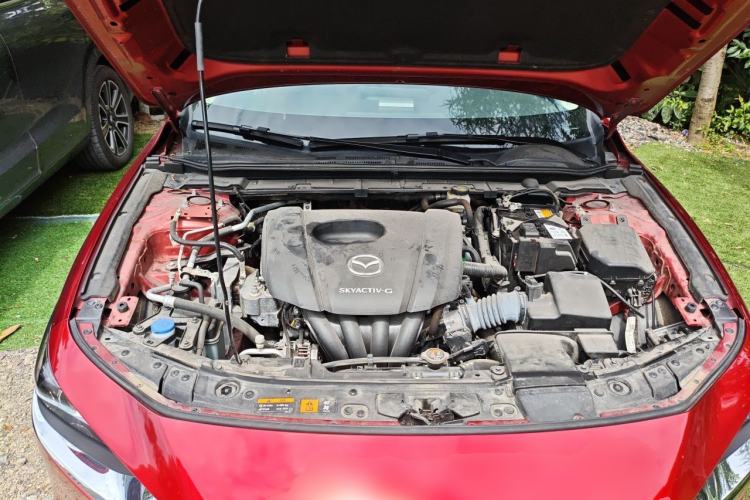 Used Mazda 3 Axela 2020 1.5L Automatic Luxury Version Engine Bay