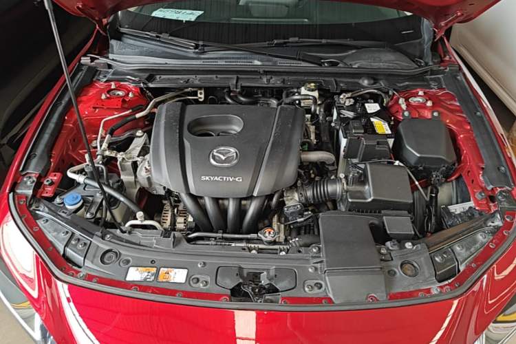 Used Mazda 3 Axela 2020 1.5L Automatic Luxury Version Engine Bay