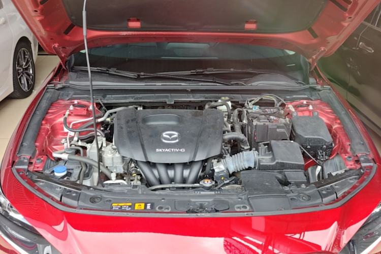Used Mazda 3 Axela 2020 1.5L Automatic Luxury Version Engine Bay