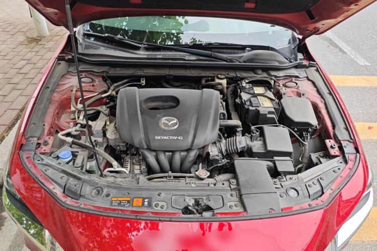 Used Mazda 3 Axela 2020 1.5L Automatic Luxury Version Engine Bay