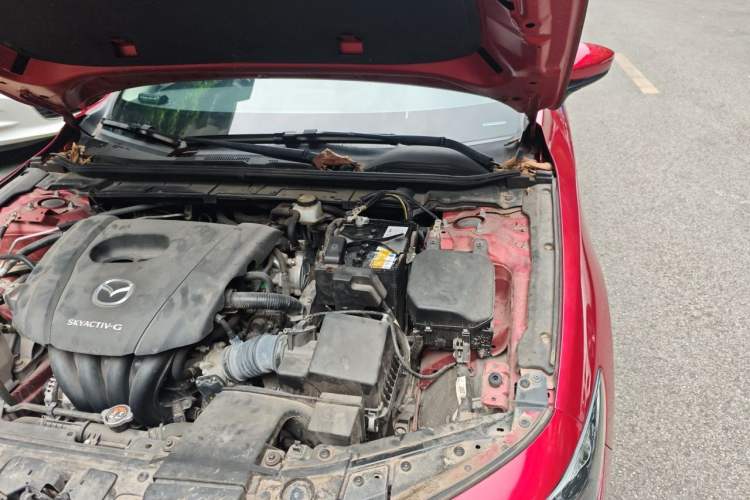 Used Mazda 3 Axela 2020 1.5L Automatic ZhiMei Edition Engine Bay Left
