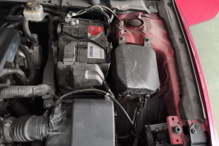 Used Mazda 3 Axela 2020 1.5L Automatic Luxury Version Engine Bay Left