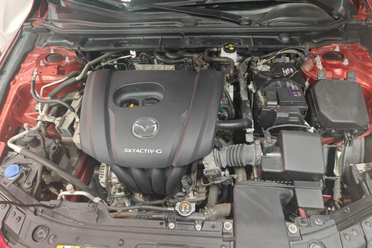 Used Mazda 3 Axela 2020 1.5L Automatic Luxury Version Engine Bay