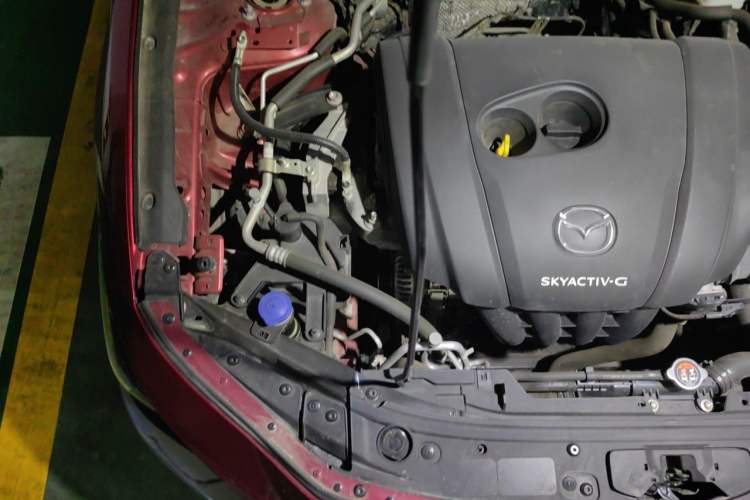 Used Mazda 3 Axela 2020 2.0L Automatic Zhiya Edition Engine Bay Right