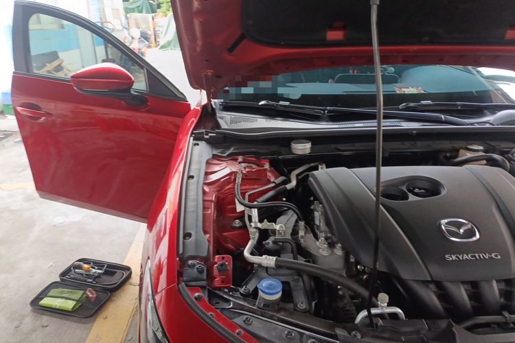 Used Mazda 3 Axela 2020 2.0L Automatic ZhiXuan Edition Engine Bay Right