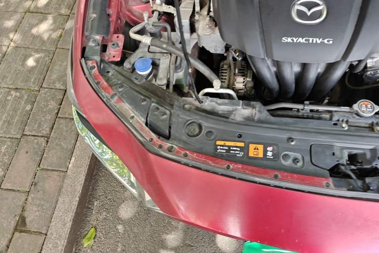 Used Mazda 3 Axela 2020 1.5L Automatic ZhiMei Edition Engine Bay Right
