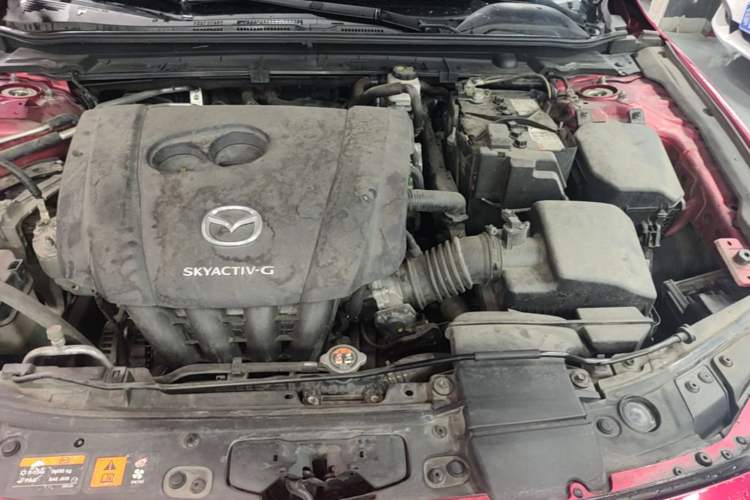 Used Mazda 3 Axela 2020 2.0L Automatic Luxury Version Engine Bay