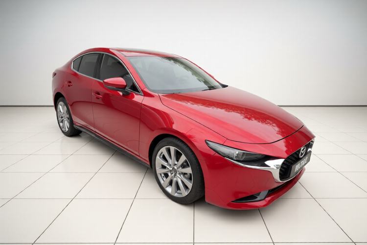 Used Mazda 3 Axela 2020 2.0L Automatic Luxury Version Exterior 2