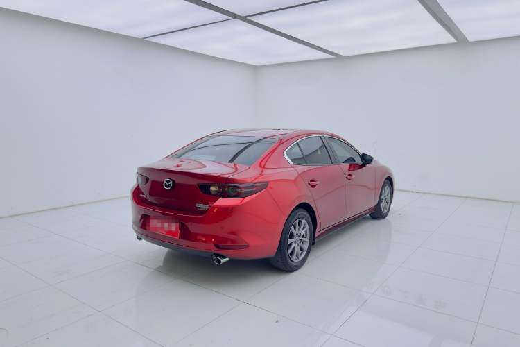 Used Mazda 3 Axela 2020 1.5L Automatic Luxury Version Exterior 3