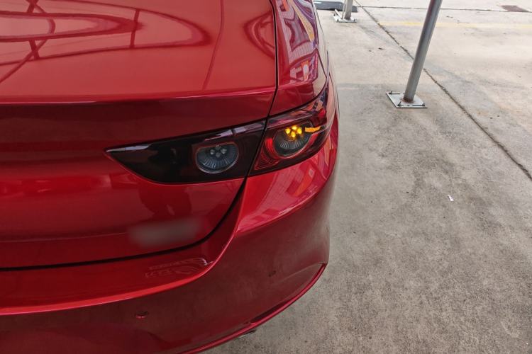 Used Mazda 3 Axela 2020 2.0L Automatic ZhiXuan Edition Exterior 3