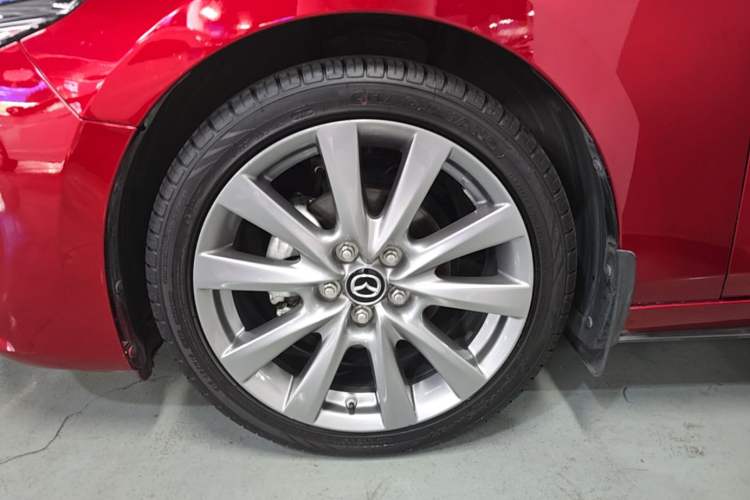 Used Mazda 3 Axela 2020 2.0L Automatic ZhiXuan Edition Exterior 4
