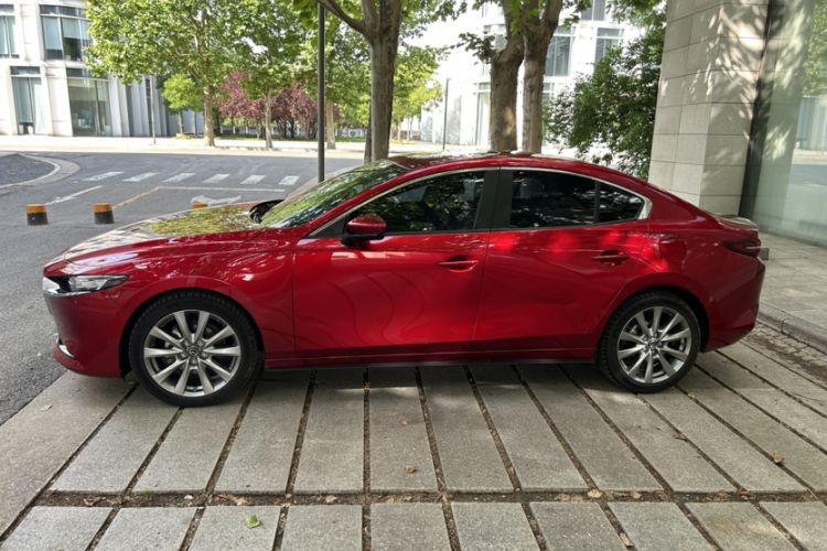 Used Mazda 3 Axela 2020 2.0L Automatic Zhiya Edition Exterior 4