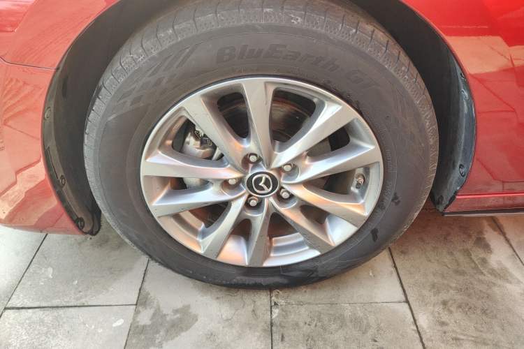 Used Mazda 3 Axela 2020 1.5L Automatic ZhiMei Edition Exterior 4