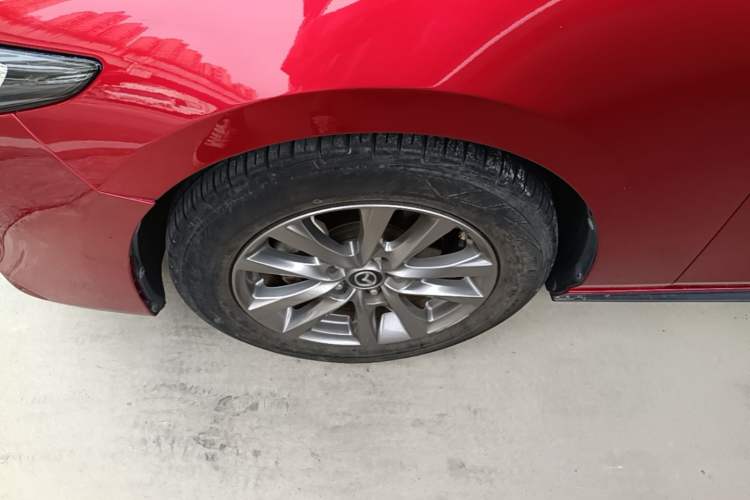 Used Mazda 3 Axela 2020 1.5L Automatic ZhiMei Edition Exterior 4