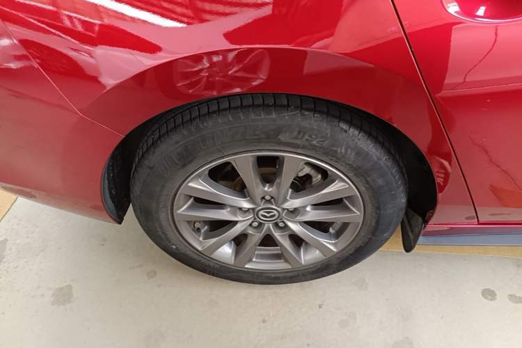 Used Mazda 3 Axela 2020 1.5L Automatic ZhiMei Edition Exterior 5