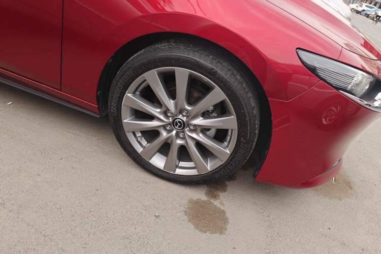 Used Mazda 3 Axela 2020 2.0L Automatic Luxury Version Exterior 7