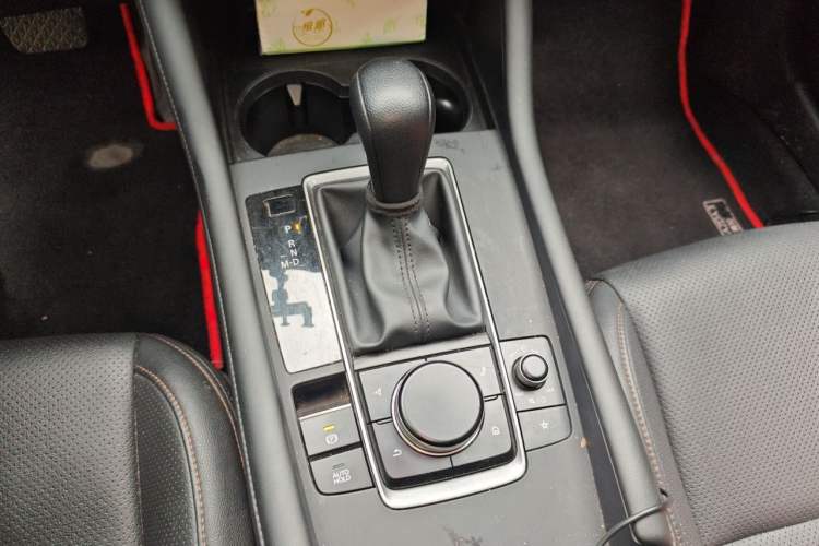 Used Mazda 3 Axela 2020 1.5L Automatic ZhiMei Edition Gear Lever
