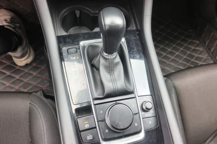 Used Mazda 3 Axela 2020 2.0L Automatic ZhiXuan Edition Gear Lever
