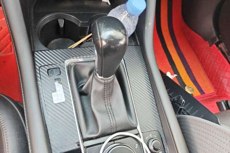 Used Mazda 3 Axela 2020 2.0L Automatic Zhiya Edition Gear Lever