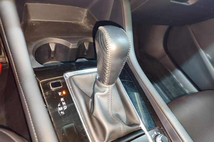 Used Mazda 3 Axela 2020 2.0L Automatic Zhiya Edition Gear Lever