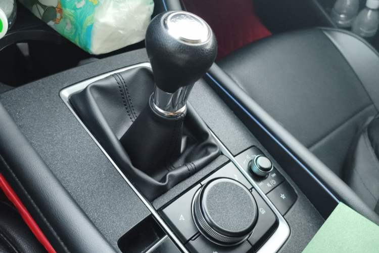 Used Mazda 3 Axela 2020 1.5L Manual ZhiMei Edition Gear Lever