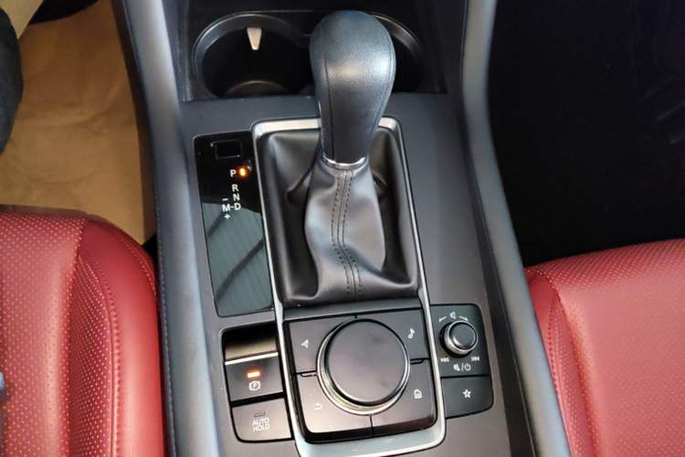 Used Mazda 3 Axela 2020 1.5L Automatic ZhiMei Edition Gear Lever