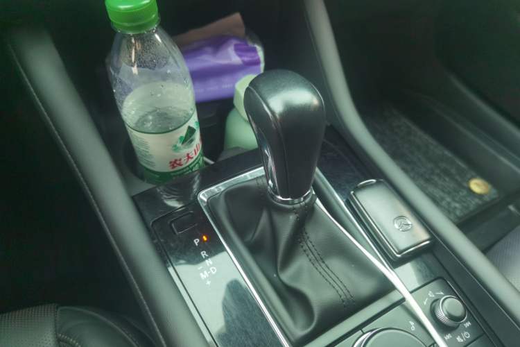 Used Mazda 3 Axela 2020 2.0L Automatic Zhiya Edition Gear Lever