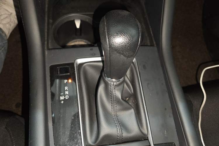 Used Mazda 3 Axela 2020 1.5L Automatic ZhiMei Edition Gear Lever