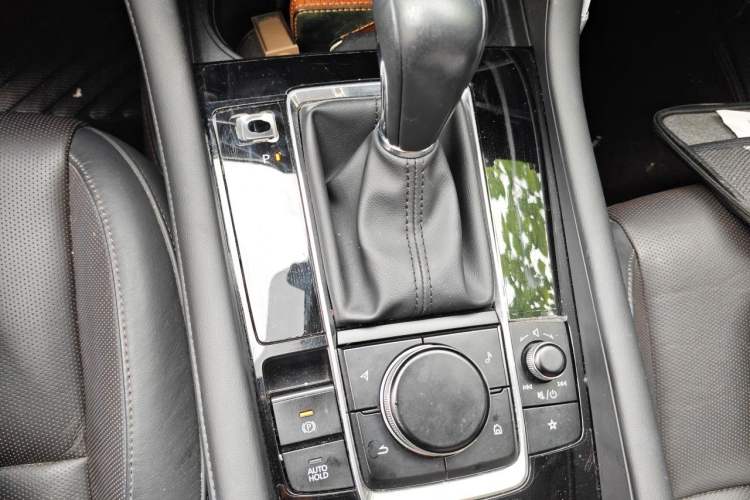 Used Mazda 3 Axela 2020 2.0L Automatic Zhiya Edition Gear Lever