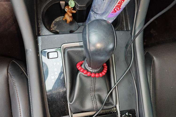 Used Mazda 3 Axela 2020 1.5L Automatic Luxury Version Gear Lever