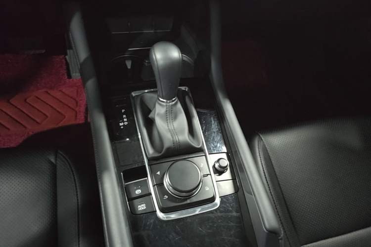 Used Mazda 3 Axela 2020 2.0L Automatic ZhiXuan Edition Gear Lever