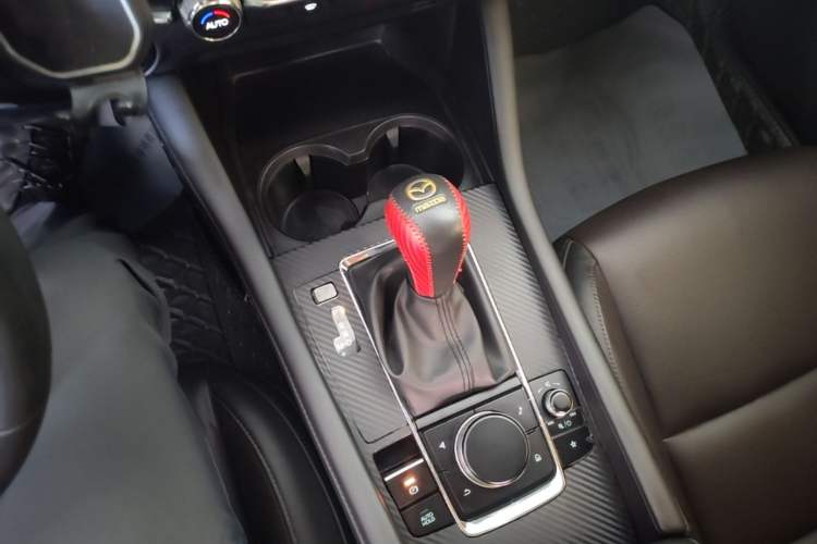 Used Mazda 3 Axela 2020 2.0L Automatic Zhiya Edition Gear Lever