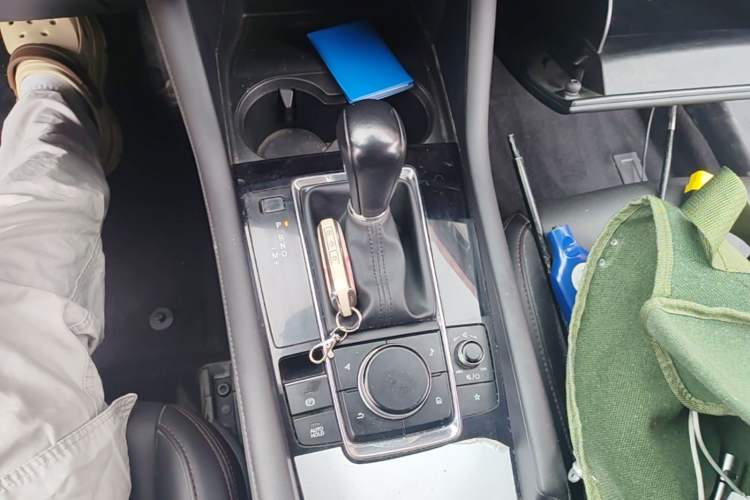 Used Mazda 3 Axela 2020 2.0L Automatic ZhiXuan Edition Gear Lever