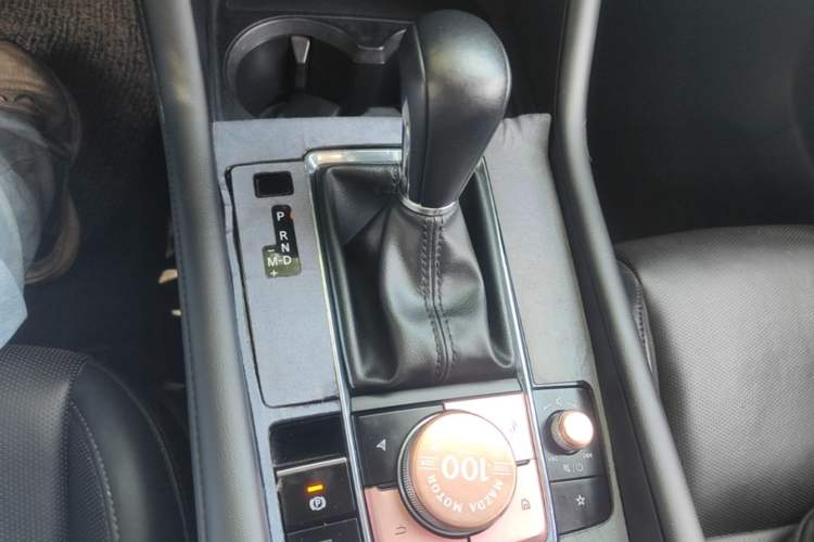 Used Mazda 3 Axela 2020 2.0L Automatic Zhiya Edition Gear Lever