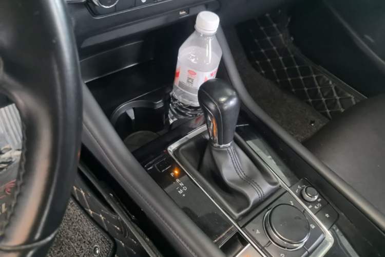 Used Mazda 3 Axela 2020 2.0L Automatic Zhiya Edition Gear Lever