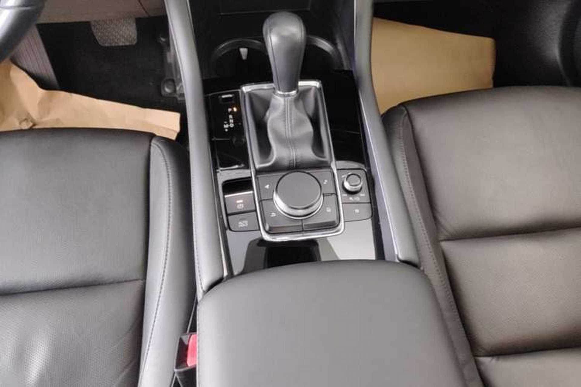 Used Mazda 3 Axela 2020 2.0L Automatic Zhiya Edition Gear Lever