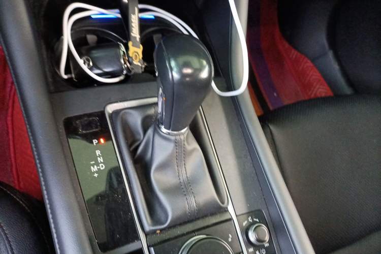 Used Mazda 3 Axela 2020 1.5L Automatic Zhiyue Sunroof Version Gear Lever