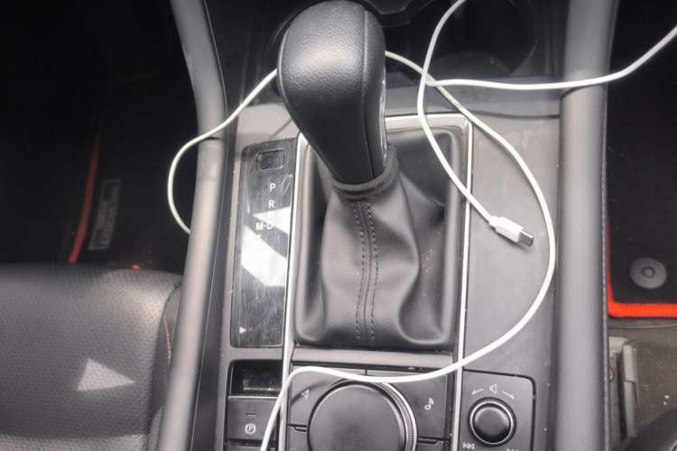 Used Mazda 3 Axela 2020 1.5L Automatic ZhiMei Edition Gear Lever