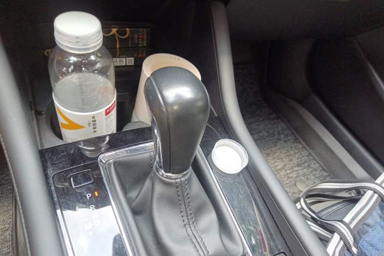 Used Mazda 3 Axela 2020 2.0L Automatic ZhiXuan Edition Gear Lever