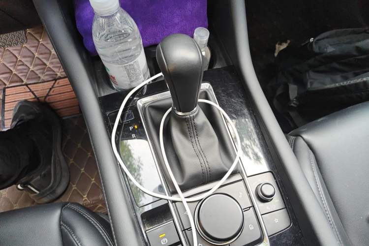 Used Mazda 3 Axela 2020 2.0L Automatic ZhiXuan Edition Gear Lever